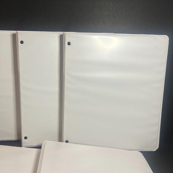 Lot of 5 Staples Simply #23717 White 1/2" 3-Ring View Binder 100 Sheet Capacity - Picture 2 of 7